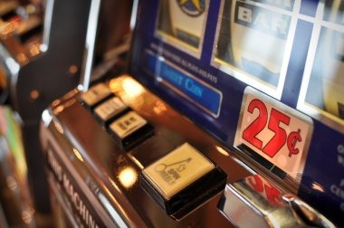 kursi777 Three Card Poker demo mode interface with virtual chips